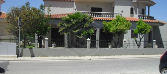 Casa de 4 dormitorios en Loule, Portugal No. 18511 2