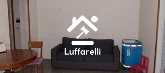 Apartamento de 5 divisões em Limbiate, Italy N.º 6173 3