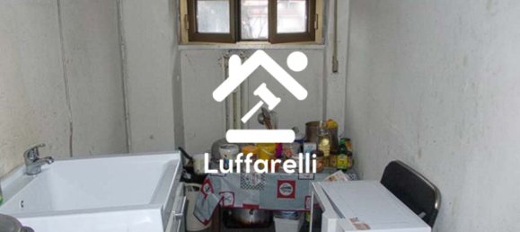 Apartamento de 5 divisões em Limbiate, Italy N.º 6173 4