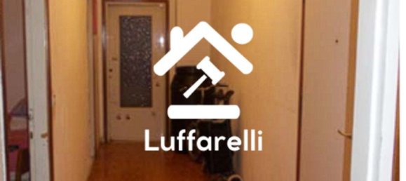 Apartamento de 5 divisões em Limbiate, Italy N.º 6173 5