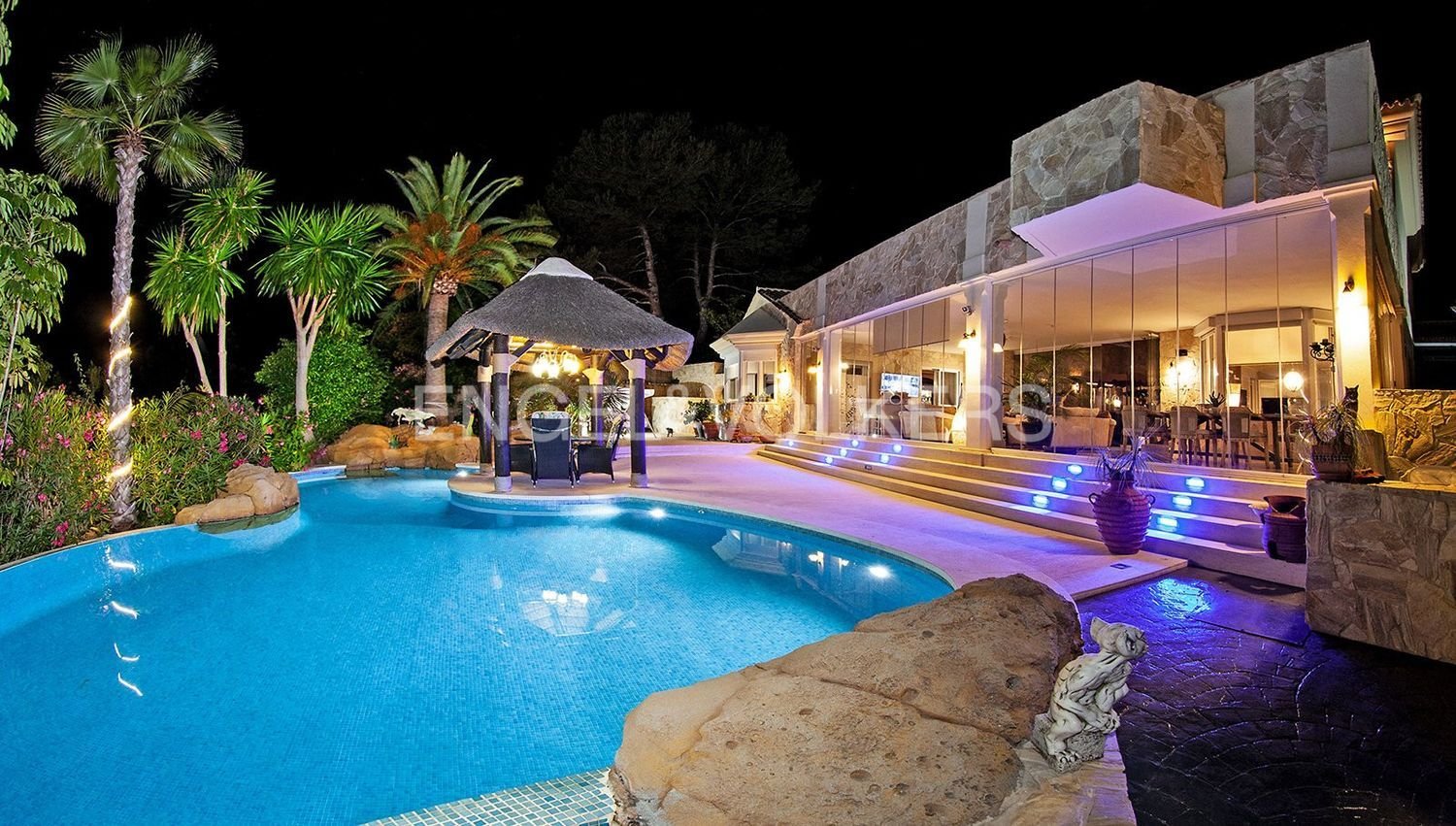 4 bedrooms House in Marbella, Spain No. 68012