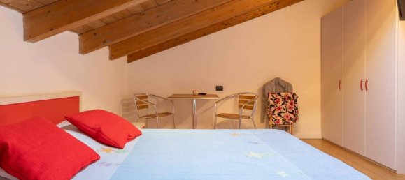 5غرفة منزل ذو طابقين في Pianello del Lario, Italy رقم 158097 15