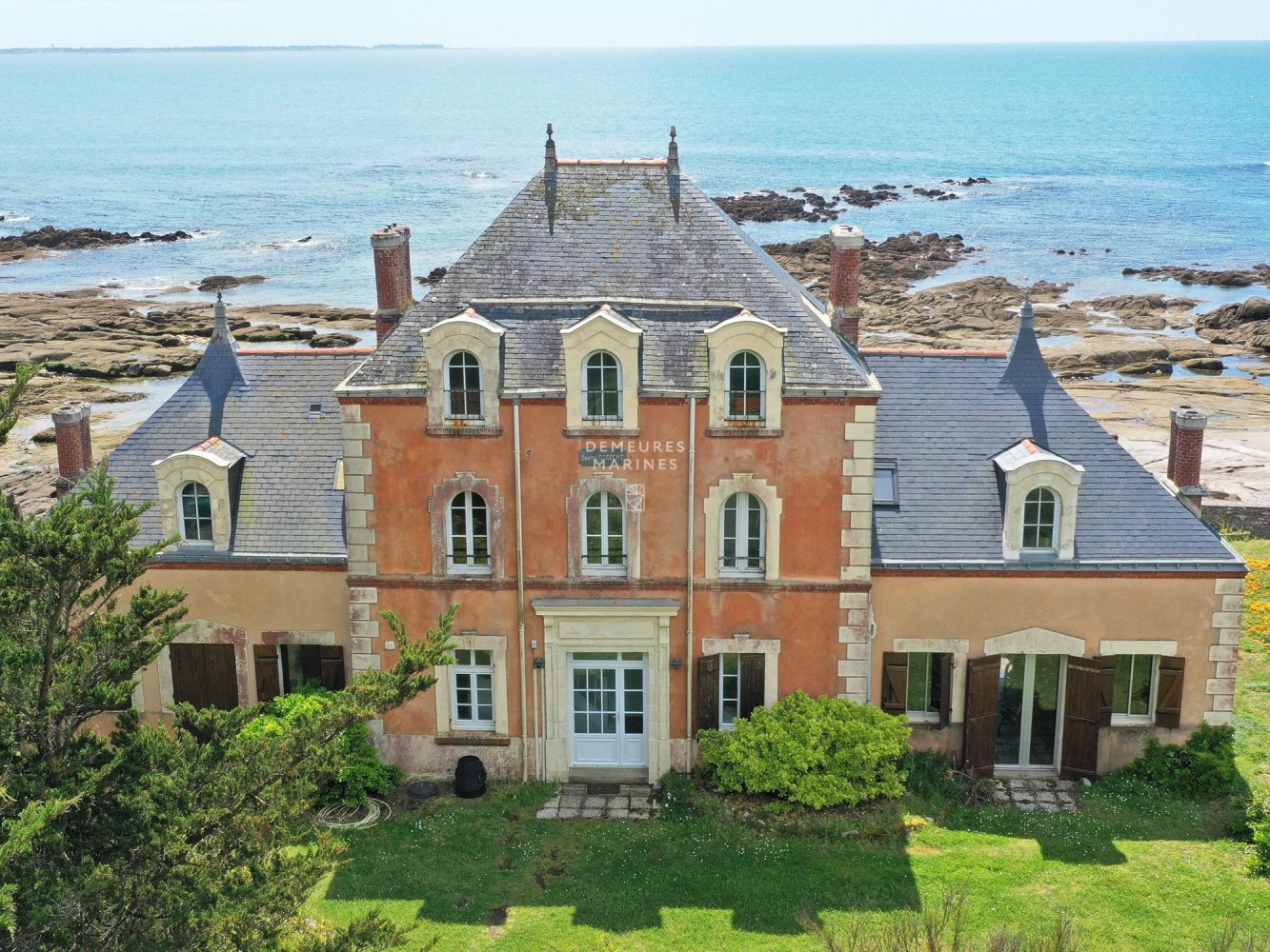 8 bedrooms Villa in Piriac-sur-Mer, France No. 319671