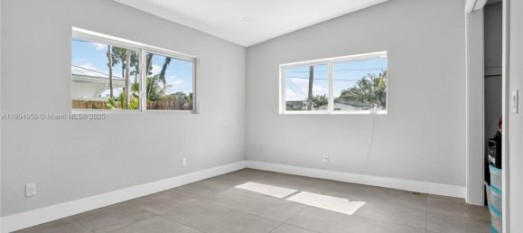 4 dormitorios villa en venta en Miami, Miami-Dade, Florida, USA № 614176 15