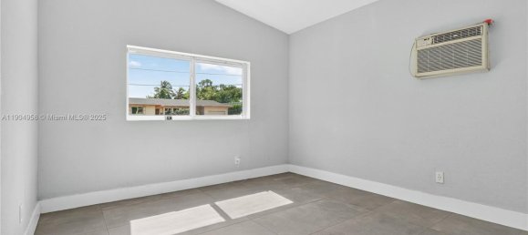 4 dormitorios villa en venta en Miami, Miami-Dade, Florida, USA № 614176 19