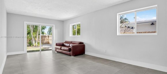 4 dormitorios villa en venta en Miami, Miami-Dade, Florida, USA № 614176 23