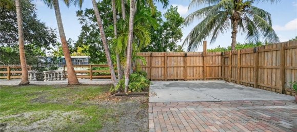4 dormitorios villa en venta en Miami, Miami-Dade, Florida, USA № 614176 27
