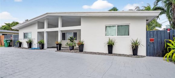 4 dormitorios villa en venta en Miami, Miami-Dade, Florida, USA № 614176 2