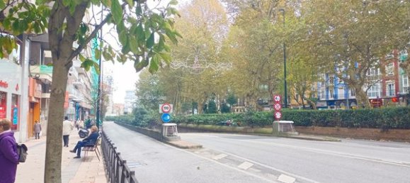 Propiedad comercial en Santander, Spain 95 m² No. 92415 26