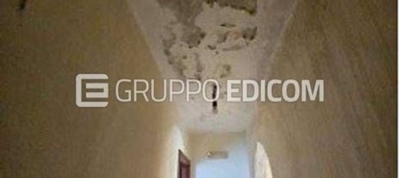 4 bedrooms Apartment in Crotone, Italy No. 333895 8