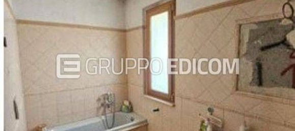 4 bedrooms Apartment in Crotone, Italy No. 333895 5