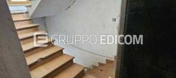 4 bedrooms Apartment in Crotone, Italy No. 333895 2