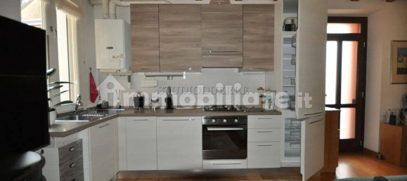 3 bedrooms Apartment in Angera, Italy No. 322215 4
