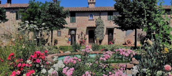 9 bedrooms Apartment in Castiglione del Lago, Italy No. 418 5