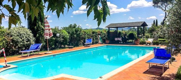 9 bedrooms Apartment in Castiglione del Lago, Italy No. 418 3