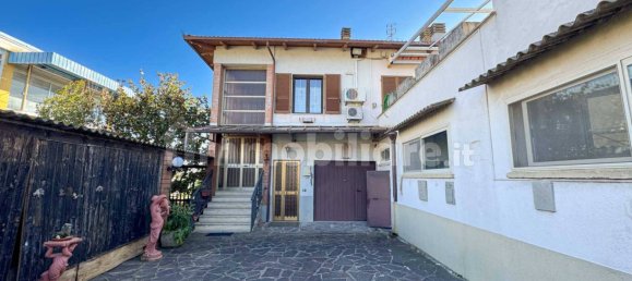 5 bedrooms Villa in Passignano sul Trasimeno, Italy No. 190186 11