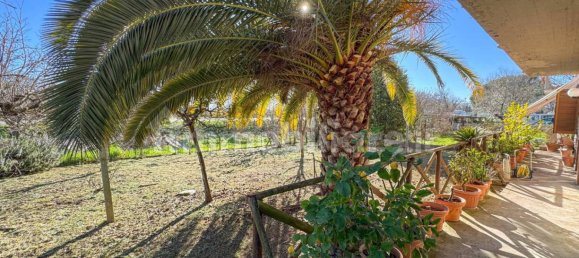 5 bedrooms Villa in Passignano sul Trasimeno, Italy No. 190186 14