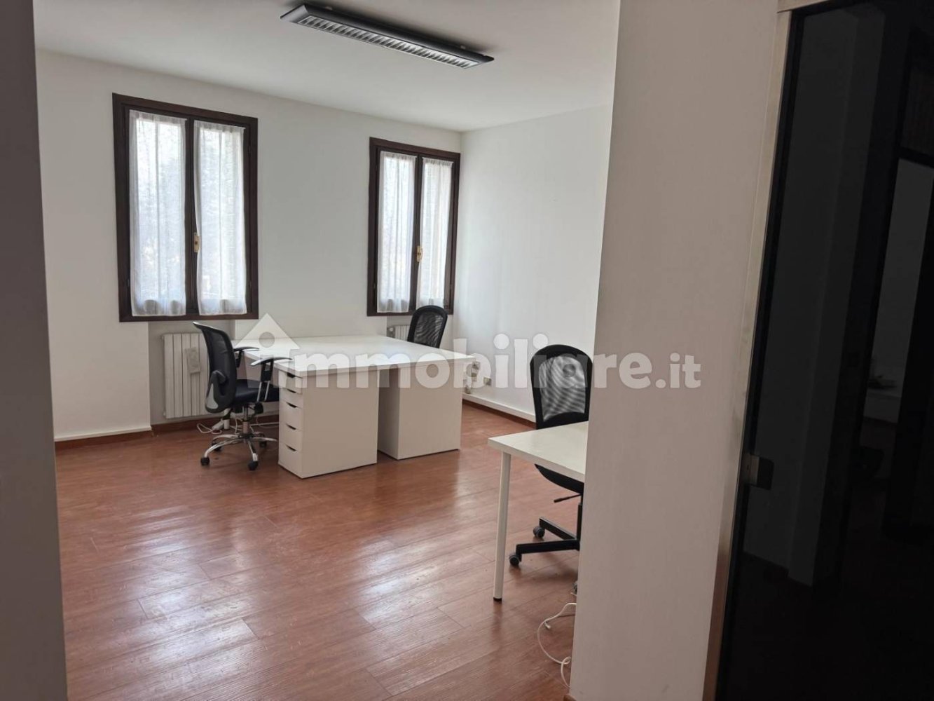 2 rooms Office in Limena, Italy No. 251826
