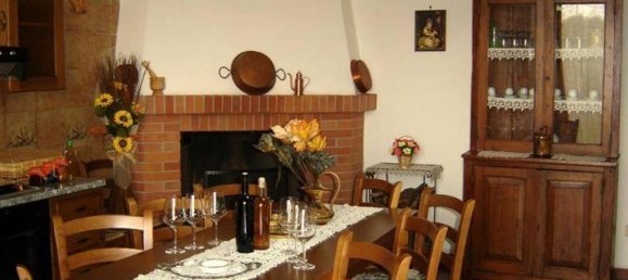 Studio in Torrita di Siena, Italy No. 1488 7