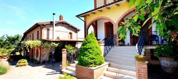 Studio in Torrita di Siena, Italy No. 1488 3