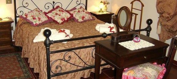 Studio in Torrita di Siena, Italy No. 1488 9