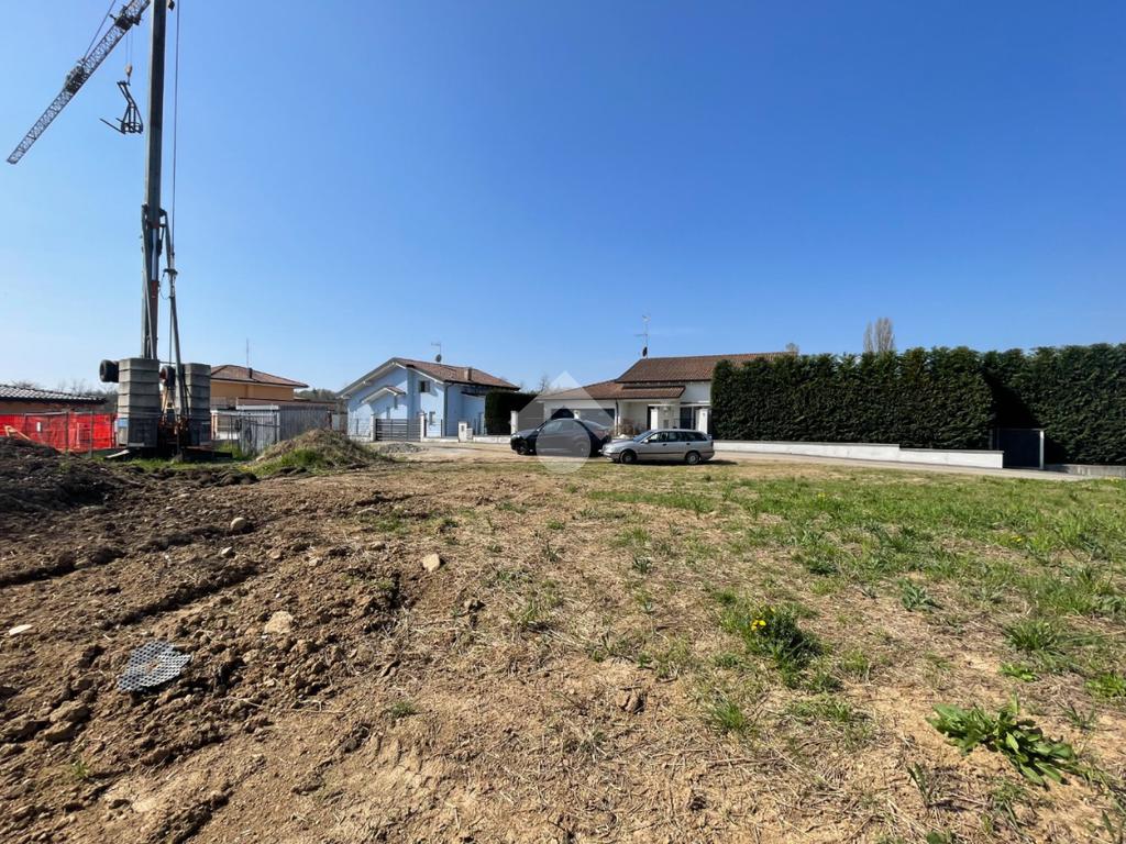 3 bedrooms Land in Cureggio, Italy No. 282545