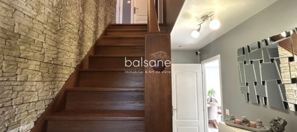 4 bedrooms House in Saint-Etienne-du-Rouvray, France No. 353622 7