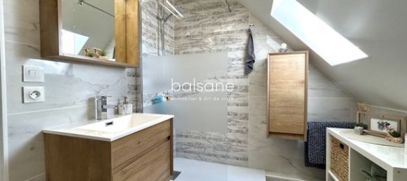 4 bedrooms House in Saint-Etienne-du-Rouvray, France No. 353622 12