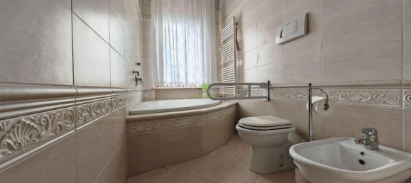 5 rooms Apartment in Moncalieri, Italy No. 75355 24