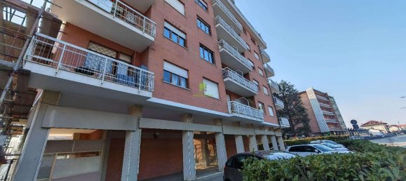 5 rooms Apartment in Moncalieri, Italy No. 75355 30