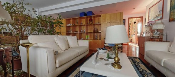 5 rooms Apartment in Moncalieri, Italy No. 75355 3