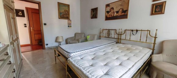 5 rooms Apartment in Moncalieri, Italy No. 75355 20