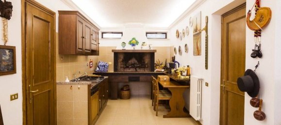 4 غرف نوم فيلا في Velletri, Italy رقم 366073 20