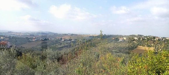 Дом с 5 комнатами в Спольторе, Италия № 20222 21