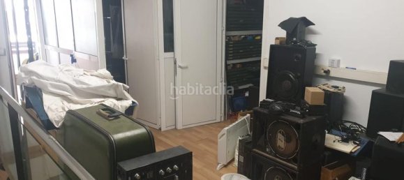 202m² Commercial property in Sant Boi de Llobregat, Spain No. 187606 5