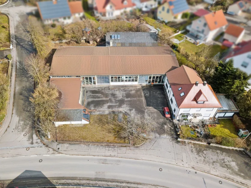 8 rooms Commercial property in Neuburg-Schrobenhausen, Germany No. 138150