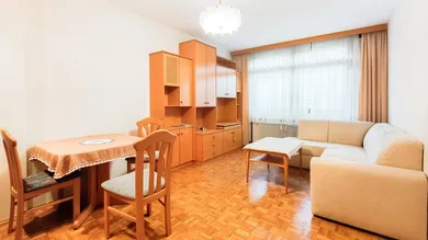 Квартира с 2 комнатами в Фюрстенфельд, Австрия № 173504