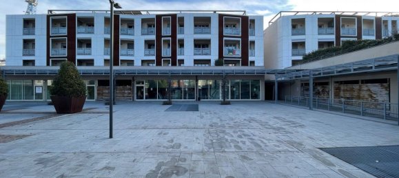 2-Zimmer Gewerbliche Immobilie in Bergamo, Italy, Nr. 64524 4