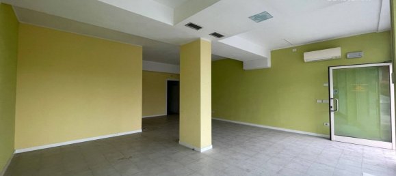 2-Zimmer Gewerbliche Immobilie in Bergamo, Italy, Nr. 64524 27