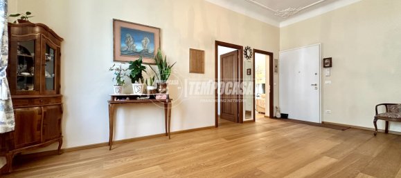 4 bedrooms Apartment in Genoa, Italy No. 354170 17
