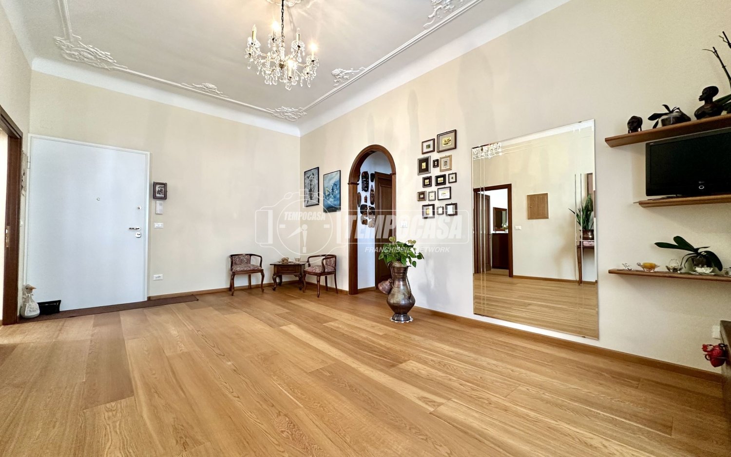 4 bedrooms Apartment in Genoa, Italy No. 354170