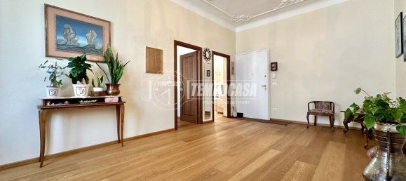 4 bedrooms Apartment in Genoa, Italy No. 354170 6