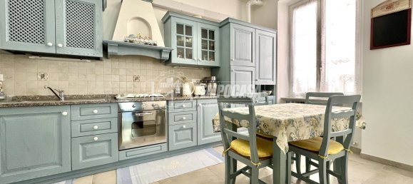 4 bedrooms Apartment in Genoa, Italy No. 354170 14