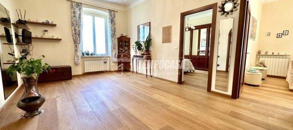 4 bedrooms Apartment in Genoa, Italy No. 354170 18