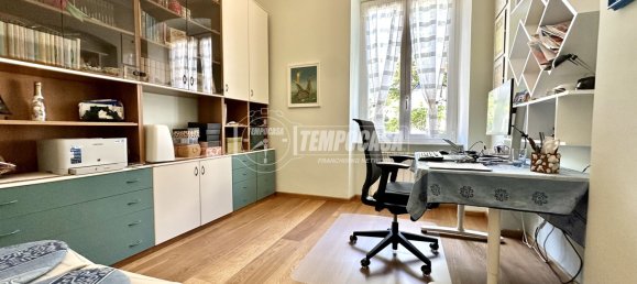4 bedrooms Apartment in Genoa, Italy No. 354170 23