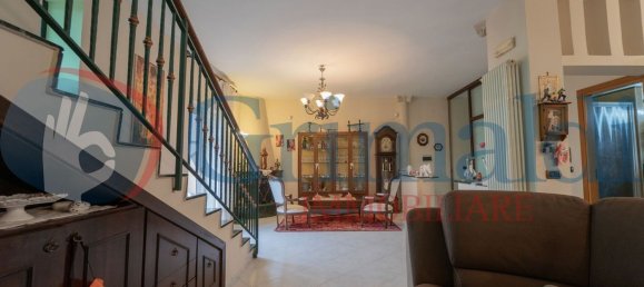 Duplex de 5 divisões em Giugliano in Campania, Italy N.º 175650 2