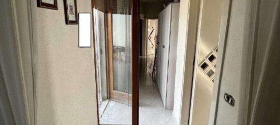 7 rooms Apartment in San Giuseppe Vesuviano, Italy No. 227038 12