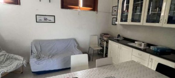7 rooms Apartment in San Giuseppe Vesuviano, Italy No. 227038 13