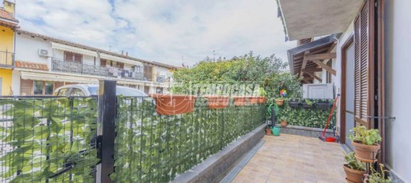 2 bedrooms House in Bubbiano, Italy No. 303729 5