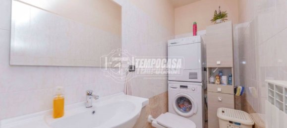 2 bedrooms House in Bubbiano, Italy No. 303729 10